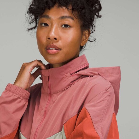 Lululemon Evergreen Anorak - Size 10 - Picture 4 of 11